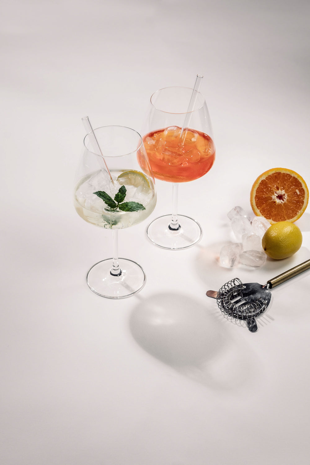 Schott Zwiesel Gin Tonic Glazen Taste - 4 Glazen + 4 Rietjes en Borsteltje