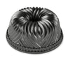 Nordic Ware Tulband Bakvorm Bavaria Bundt Zwart ø 23 cm / 2.4 liter