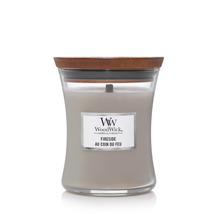 WoodWick Geurkaars Medium Fireside - 11 cm / ø 10 cm - Geurkaars in Glas - Houten Lont