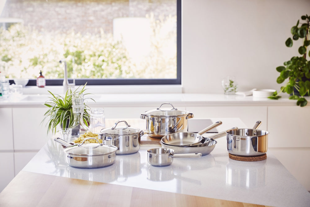 Beka Hapjespan met 2 zijgrepen & glazen deksel - Sauteerpan - Cicla - RVS - ø 28 cm - zonder anti-aanbaklaag - geschikt voor alle warmtebronnen