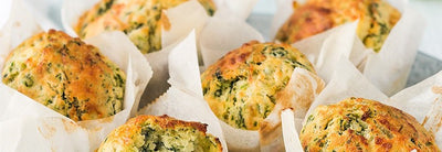 Hartige muffins met gruyère, broccoli en spinazie