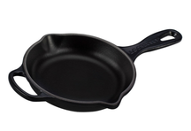 Le Creuset Skillet Signature - Mat Zwart - ø 23 cm - geëmailleerde anti-aanbaklaag