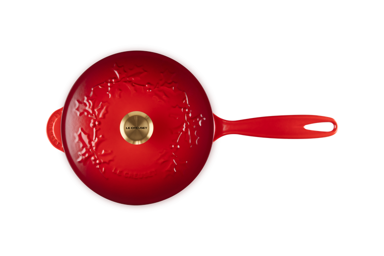 Le Creuset Sauspan Gietijzer - Goudkleurig Knop - Holly Christmas - Kersenrood -  ø 21 cm / 2 Liter