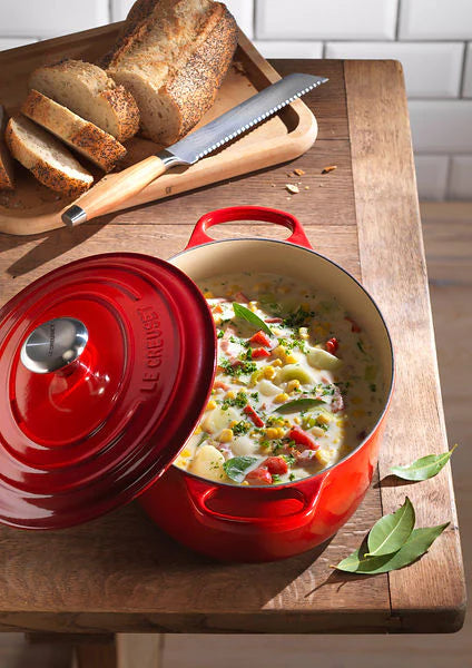 Le Creuset Signature