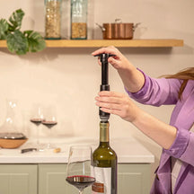 Vacu Vin Wijnpomp met 2 wijnstoppers - Wine Saver - Zwart