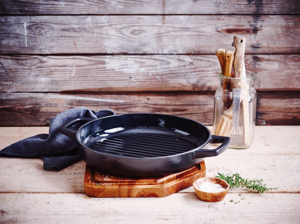 Alva Braadpan - Dutch Oven Ovaal Nori 31 x 21 cm + Gratis Leren Handvaten- geëmailleerde anti-aanbaklaag