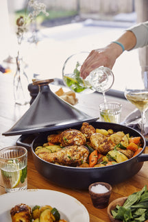 Alva Tajine Nori Gietijzer ø 28 cm 3 liter + Gratis Leren Handvaten - geëmailleerde anti-aanbaklaag