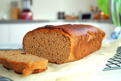 Suikervrij bananenbrood met speculaas