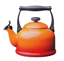 Le Creuset Fluitketel Tradition - Oranjerood - 2.1 liter - inductie geschikt -