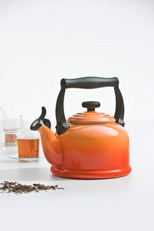 Le Creuset Fluitketel Tradition - Oranjerood - 2.1 liter - inductie geschikt -